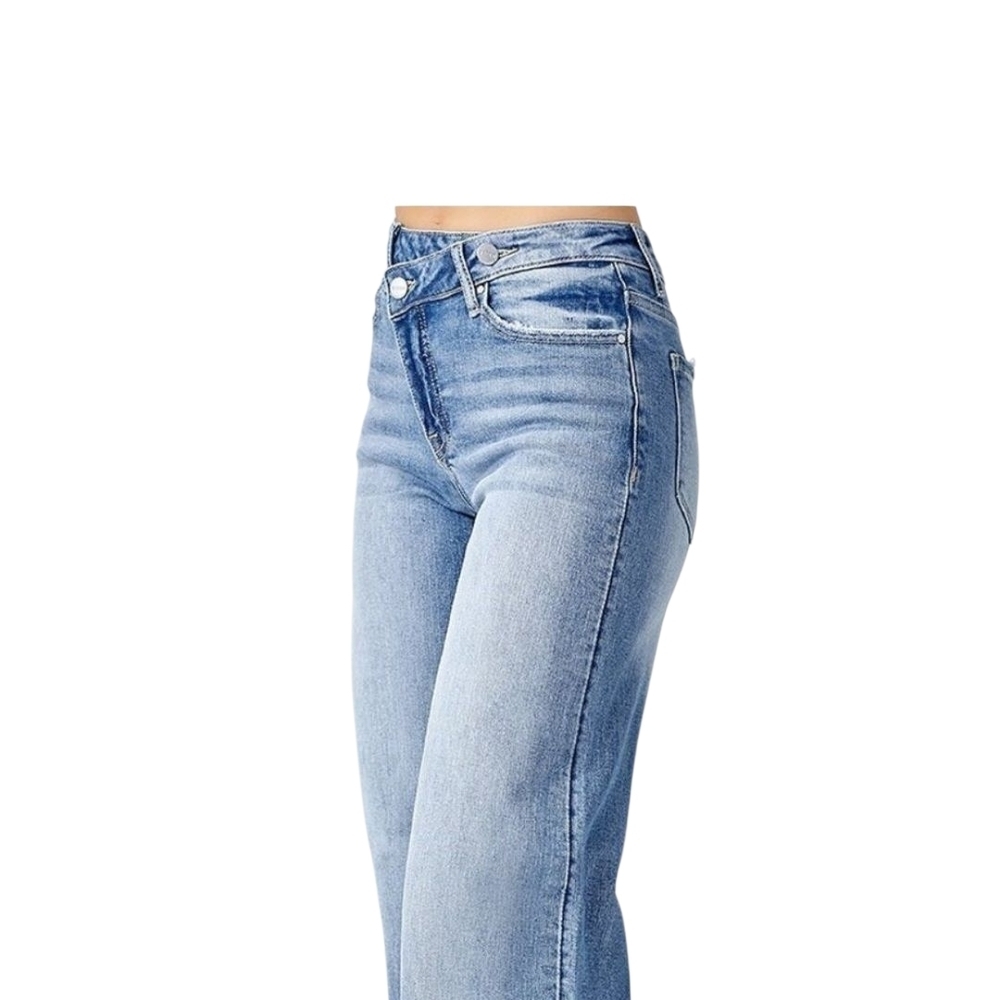 Stylish Light Blue Women's Flare Jeans - Picture 2 of 12